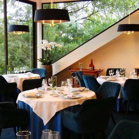 Hostellerie Restaurant Les Gorges De L'Aveyron Bruniquel Екстер'єр фото